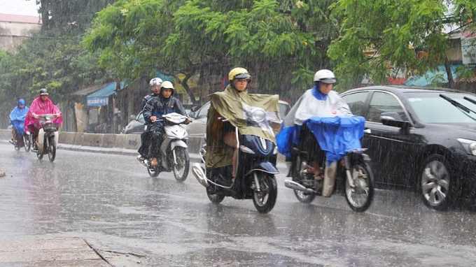 Lưu ý lái xe trên đường khi trời mưa