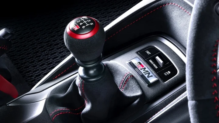 Toyota tạo hộp số giả lập cho xe điện
