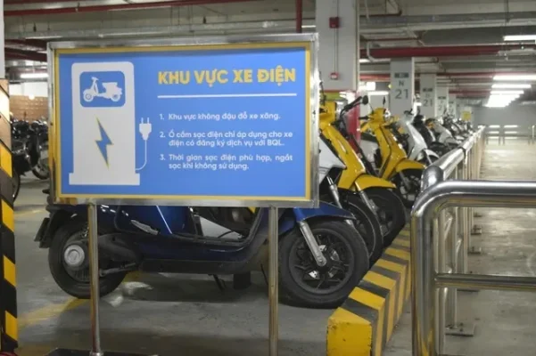 Đầu tư trạm sạc xe điện tại bãi đỗ xe